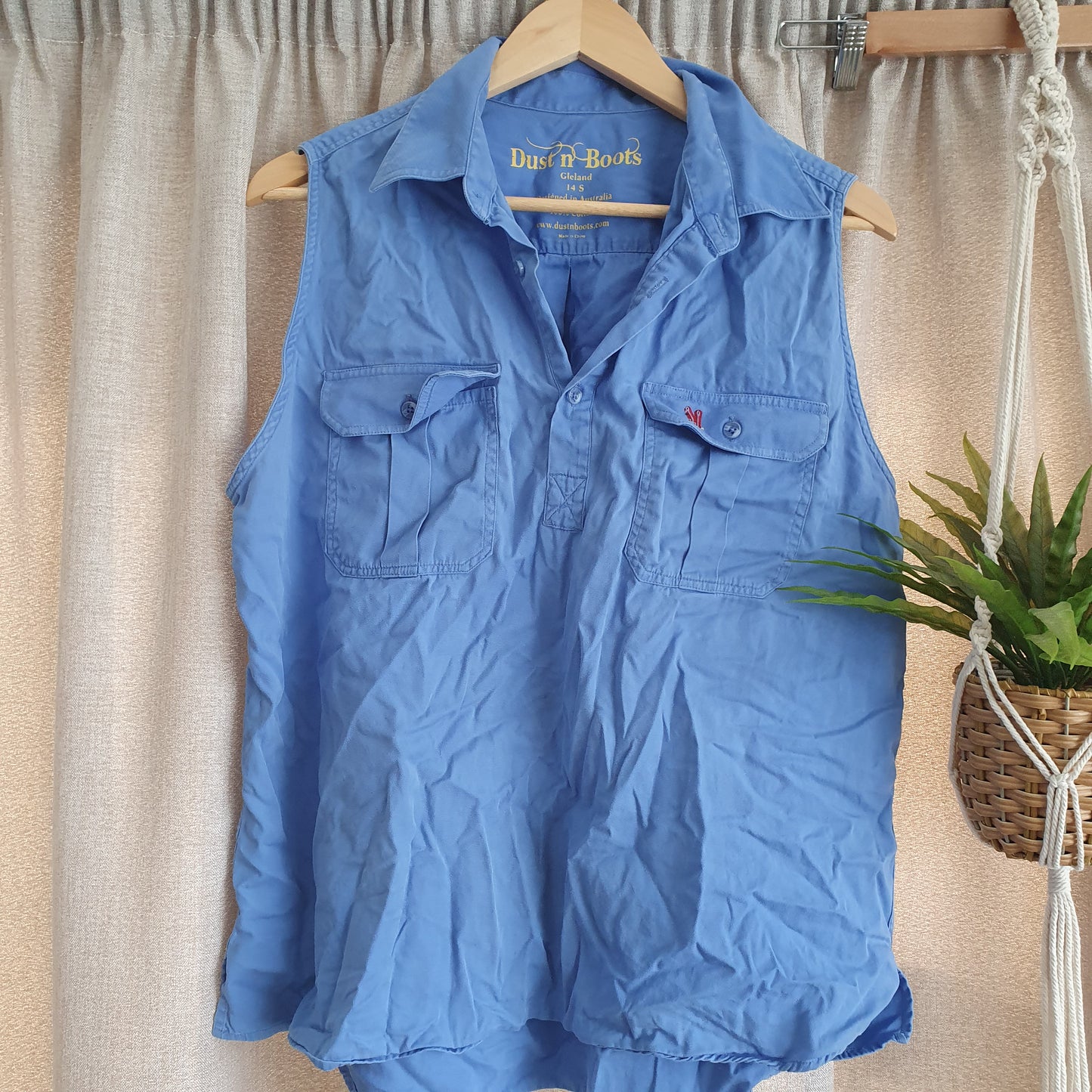 Dust n Boots Sleeveless Shirt (14 - Adult) *SALE