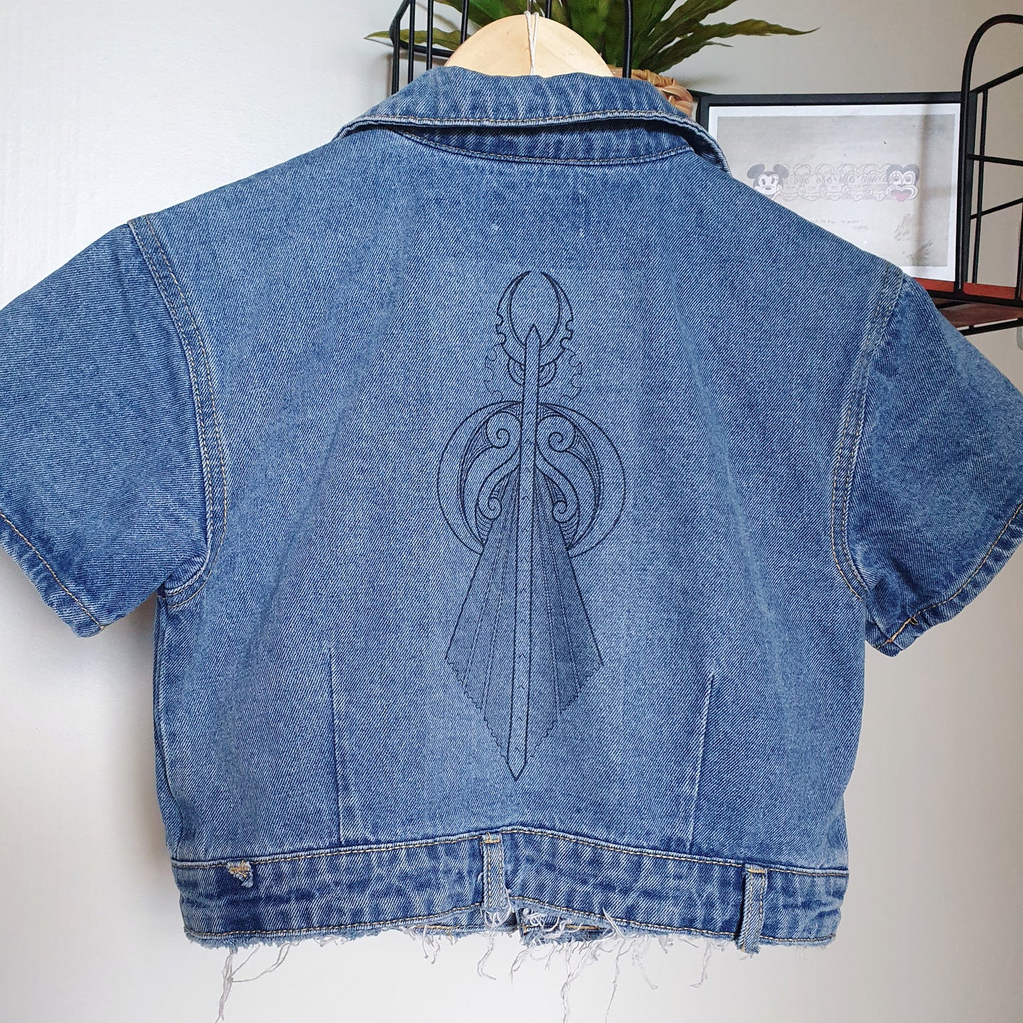 Kaitiaki Manu - Lioness Crop Denim Jacket (10 adult)