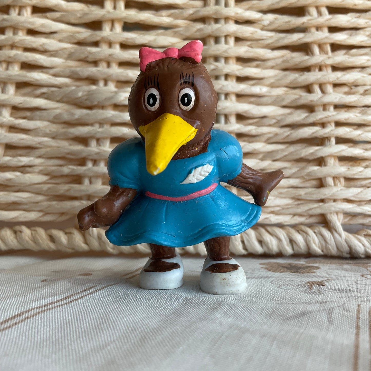 Vintage Kiwi Folk Figure (1986)