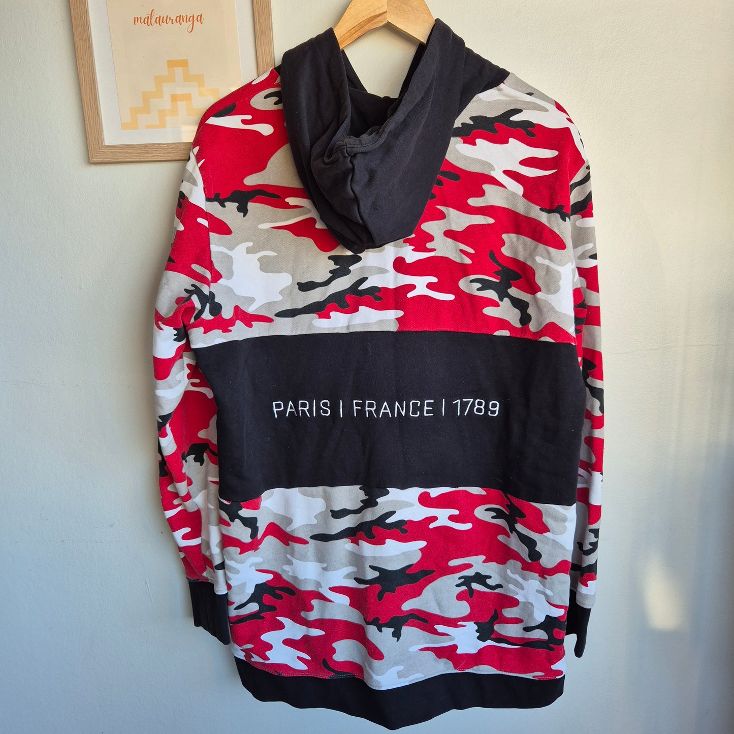 Carré Camo Hoodie (Adult Large)