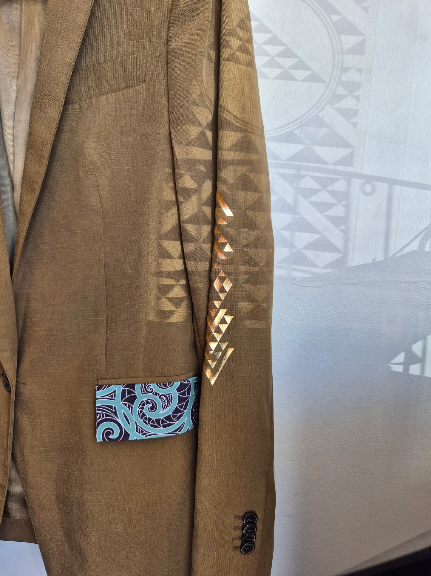 Toitū Kākahu - Zara Blazer (Women's 6)