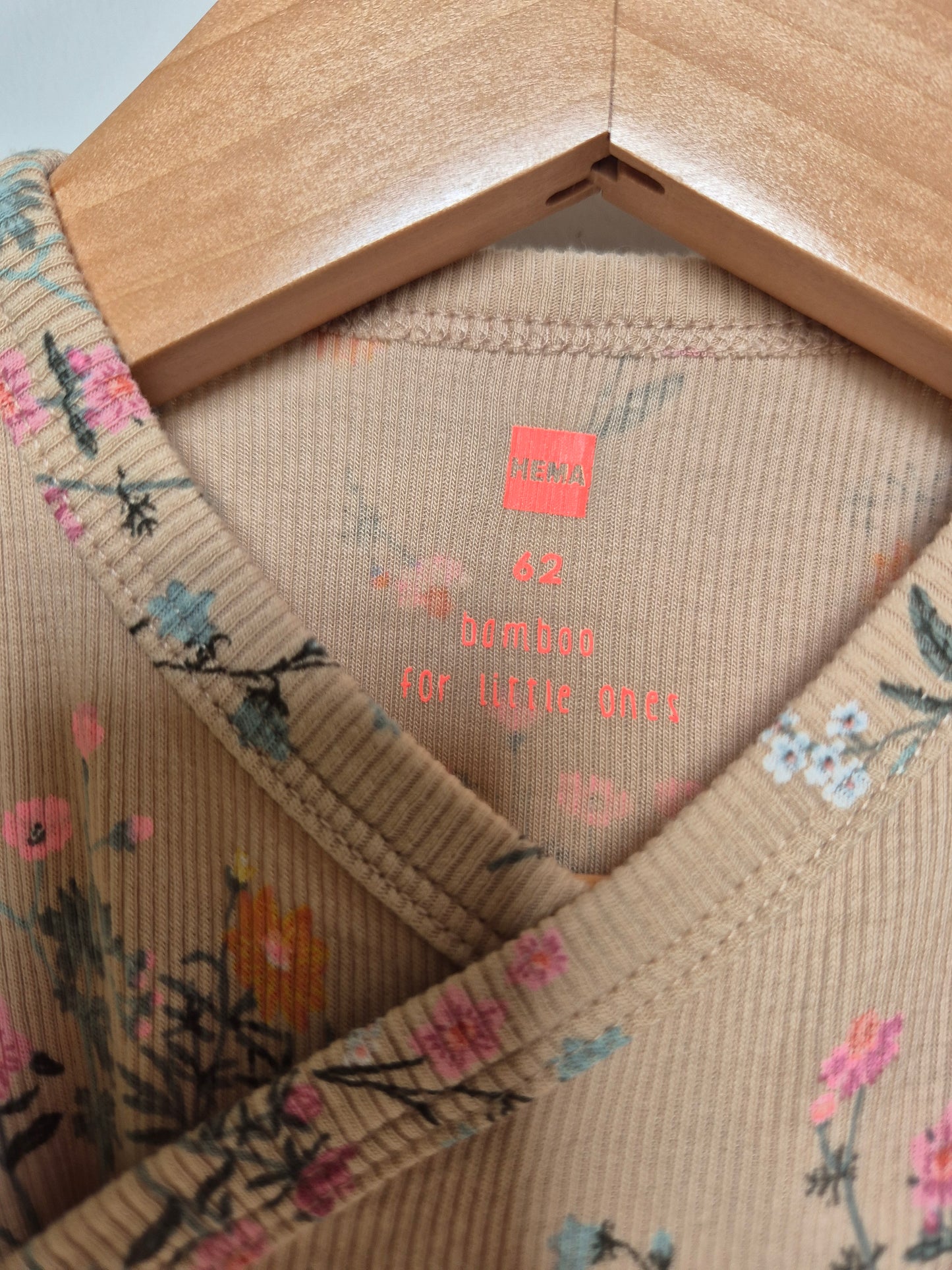 Hema Bamboo Rib Bodysuit (6m)