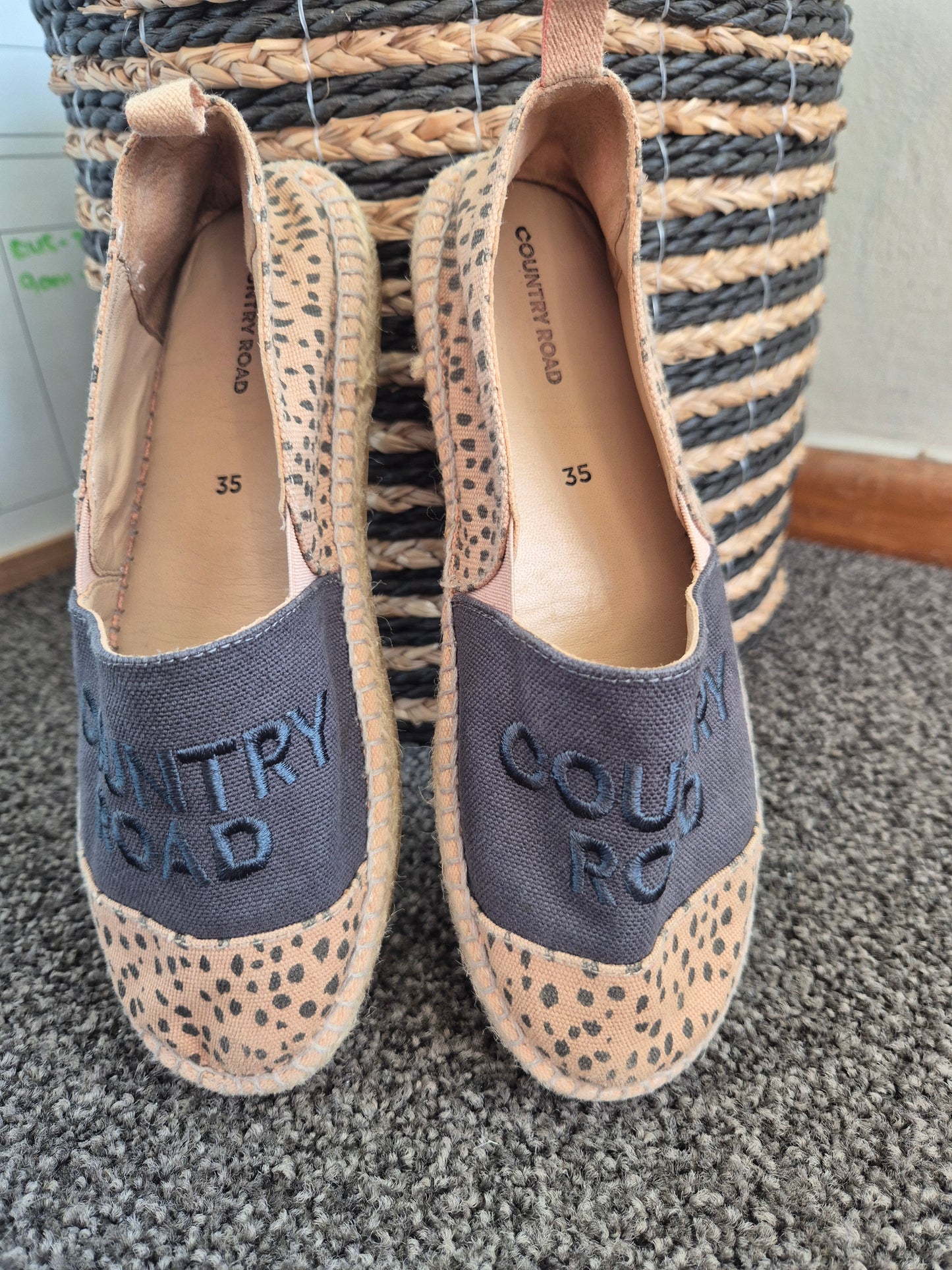 Country Road Leopard Print Slip On Shoes (Kids 35)