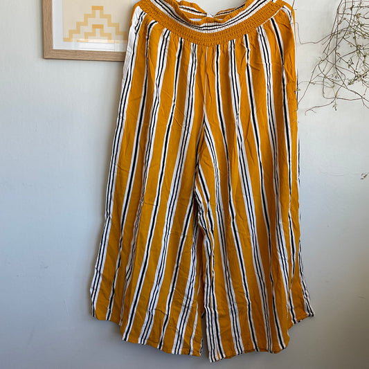 Spirit Flowy Pants (Women’s 10)