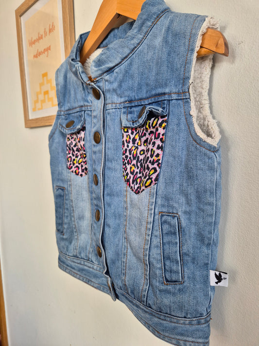 Kissed by Radicool Vest ' (4y)