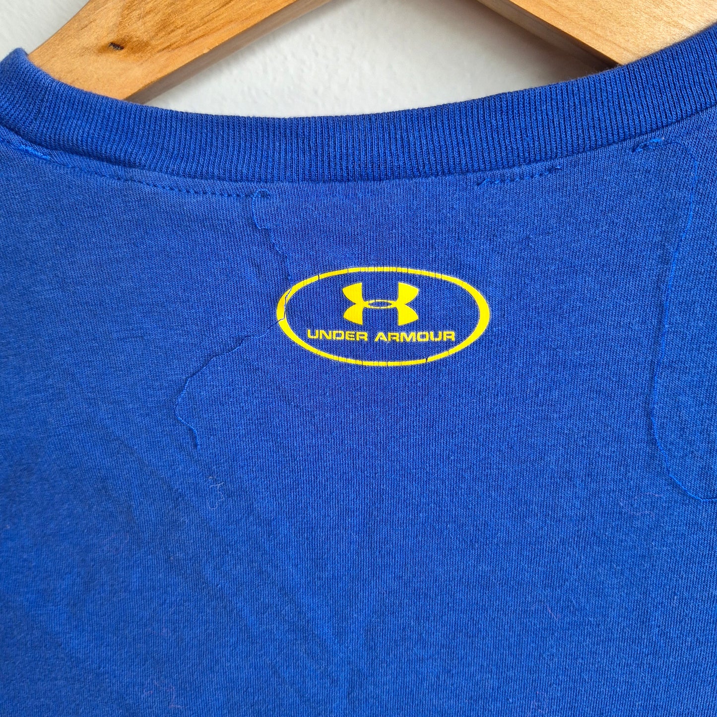 Under Armour Basketball Tee (Youth Medium)