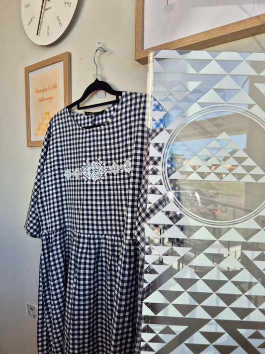 Toitū Kākahu - Glassons Dress (Women's S)