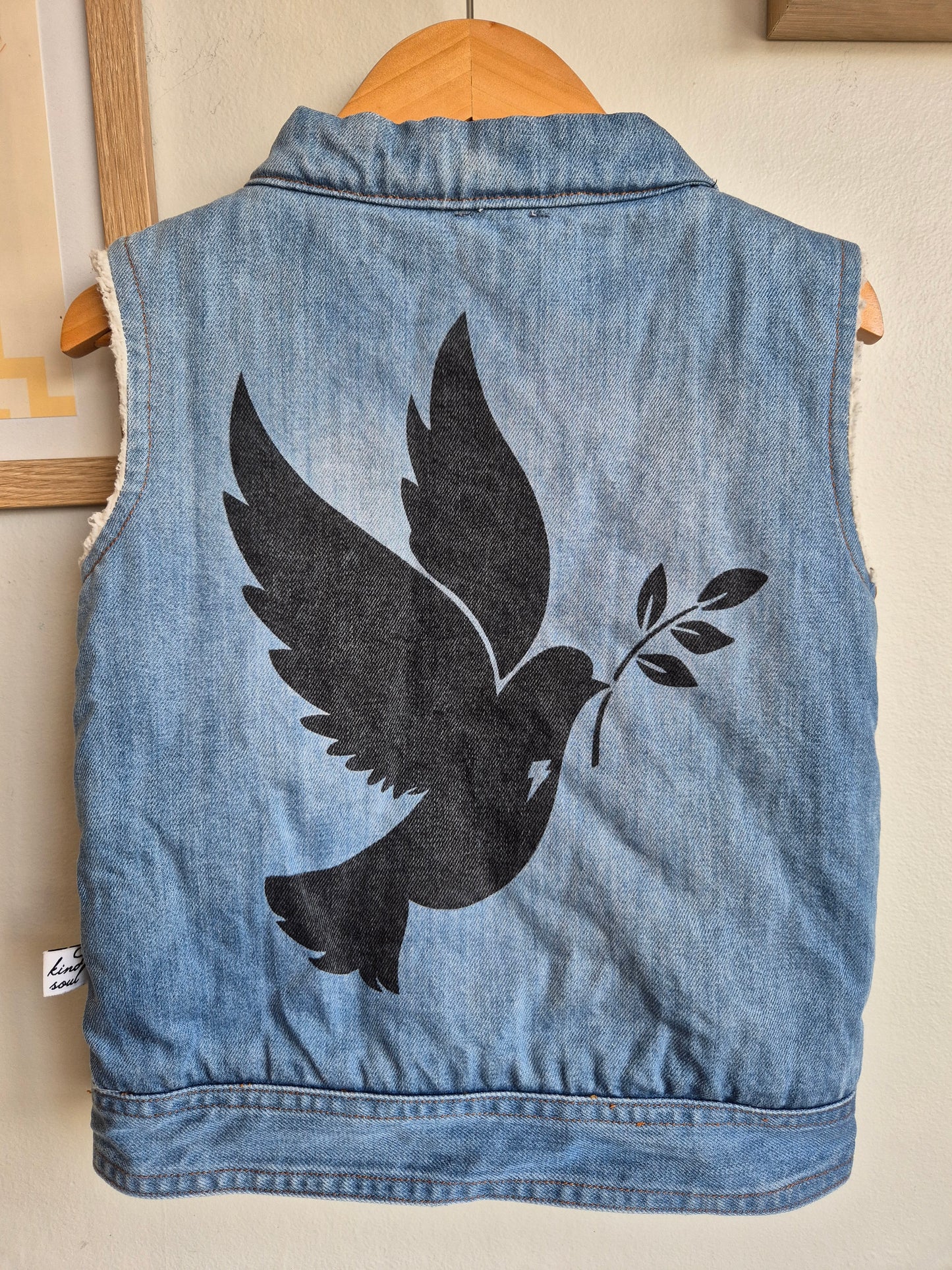 Kissed by Radicool Vest ' (4y)