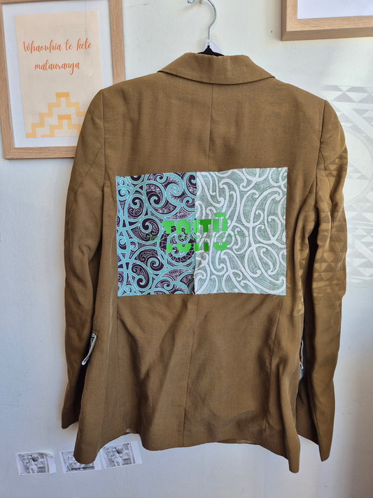 Toitū Kākahu - Zara Blazer (Women's 6)